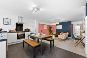 Glevum Lodge - 2 Bedroom Town Centre Apartment